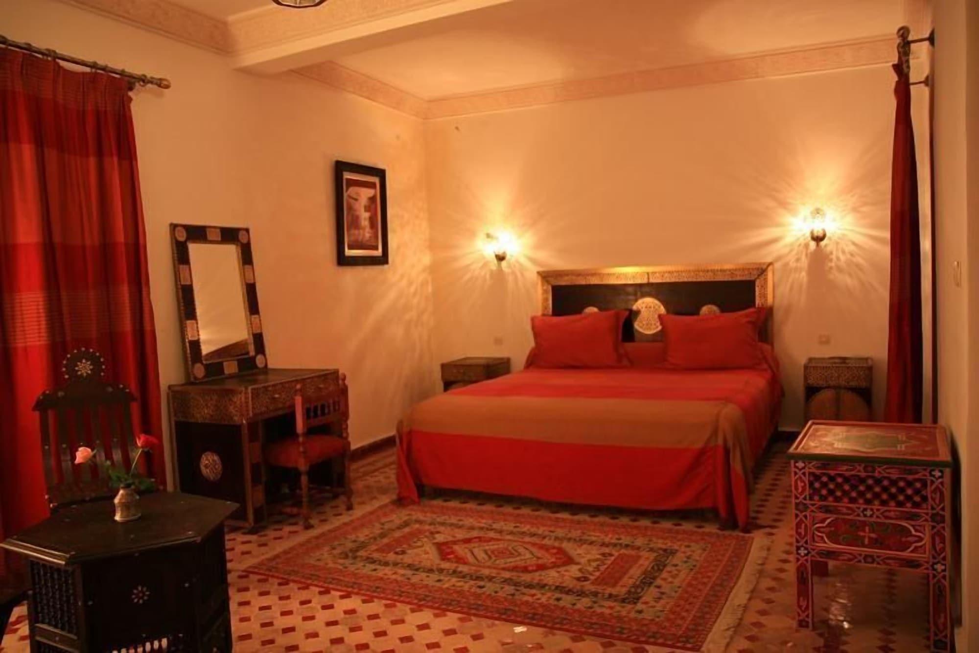 Riad Dar Laura Фес Экстерьер фото