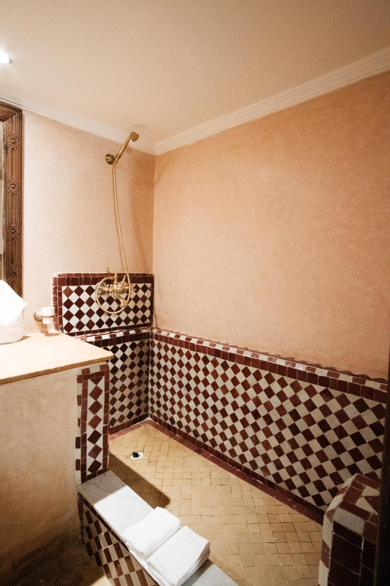 Riad Dar Laura Фес Экстерьер фото