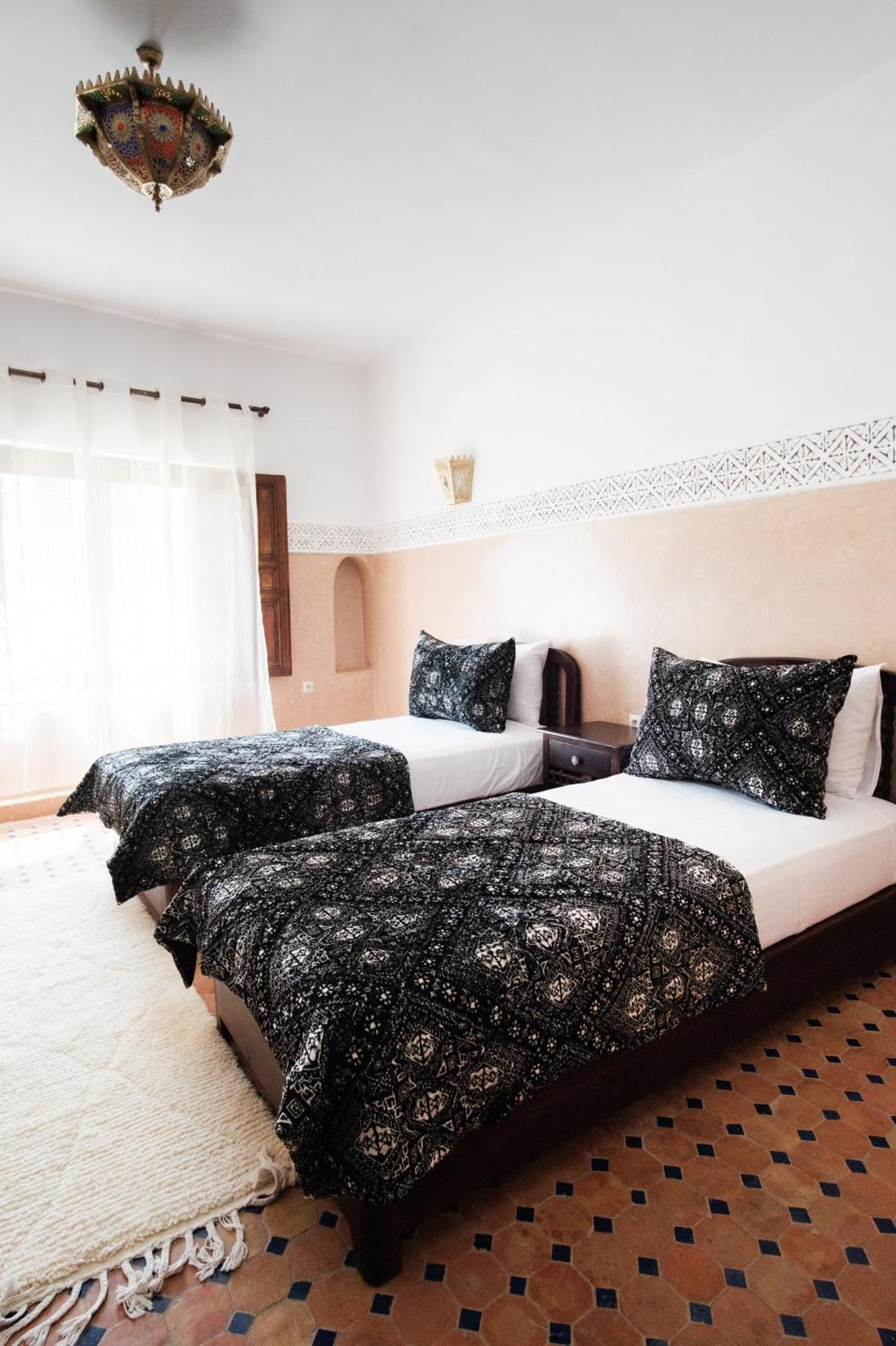 Riad Dar Laura Фес Экстерьер фото